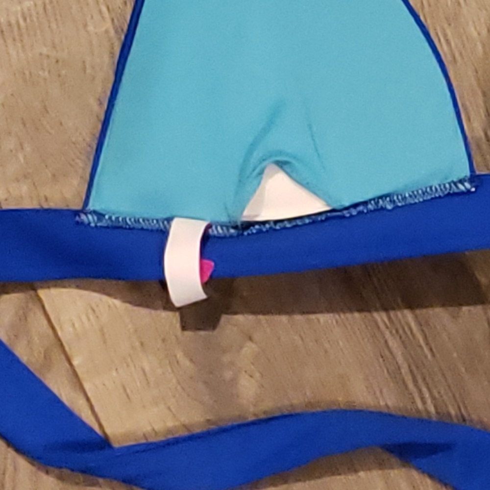 2 TOPS Victoria's Secret bikini - Picture 6 of 13